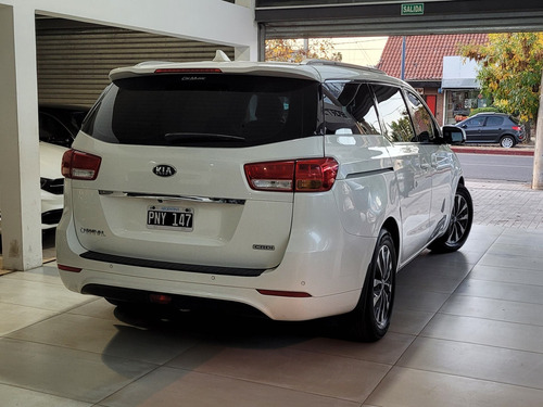 Imagen 4 de 15 de Kia Carnival 2016 2.2 Crdi Premium