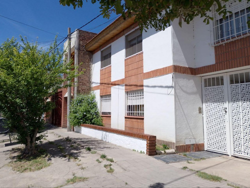 Departamento En Venta - 2 Dormitorios 2 Baños - 74mts2 - Bahía Blanca