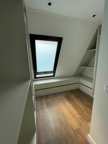 Imagen 4 de 21 de Casa Cinco Ambientes