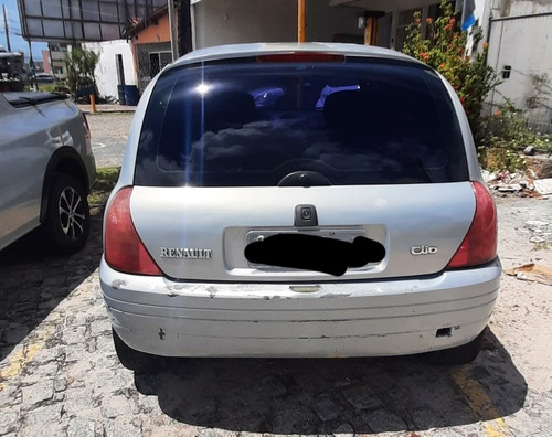 Imagem 2 de 8 de Renault Clio 2000 1.0 Rn 5p