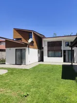 Comprar Se Vende Hermosa Casa En Loteo Las  Hacienda Las Vizcachas..