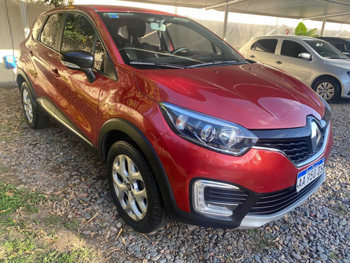 Imagen 2 de 9 de Renault Captur 2017 2.0 Zen