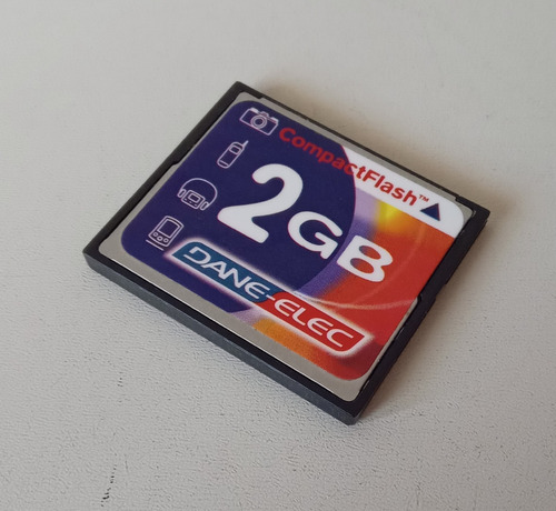 Tarjeta De Memoria Dane-elec 2gb Compact Flash (Usado)