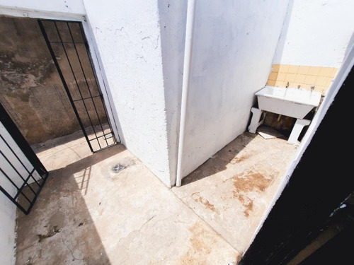 Imagen 8 de 12 de Departamento En Alquiler En Lanus Este