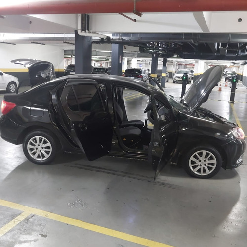 Renault Logan 1.6 Expression Hi-power 4p