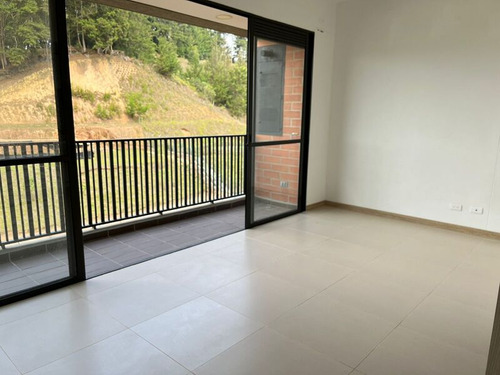 Apartamento En Arriendo Ubicado En Rionegro Sector Barro Blanco (10642).