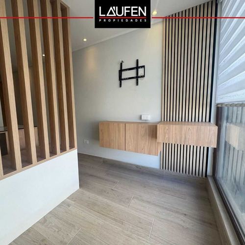 Moderno Estudio Con Impresionante Vista (85689)