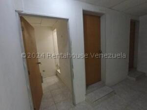Excelente Local Comercial En Alquiler En Chacaito