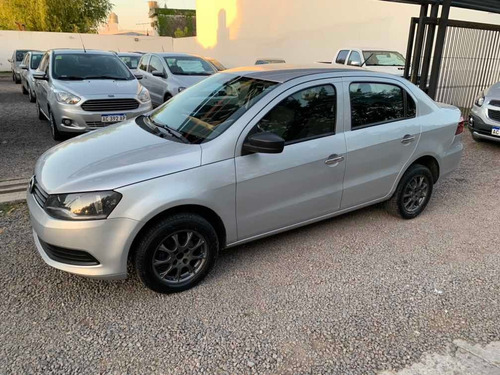 Volkswagen Voyage 1.6 Comfortline Plus 101cv 2013