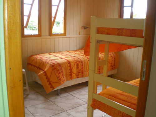 Imagem 12 de 13 de Três Cabanas De Madeira Na Praia Do Rosa