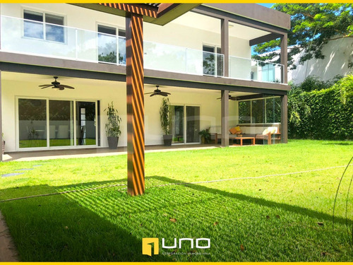 Imagen 16 de 16 de Hermosa Casa Equipada En Condominio, 5 Suites Zona Urubo