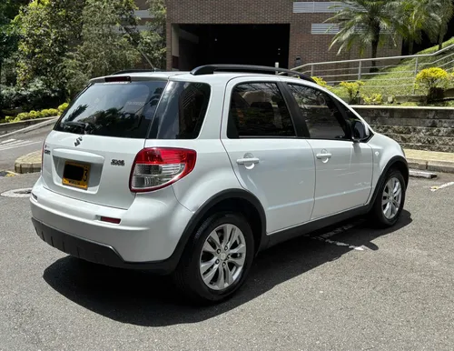 Suzuki SX4 1.6 Crossover
