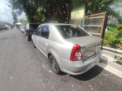 Renault Logan 1.0 16v Authentique Hi-flex 4p