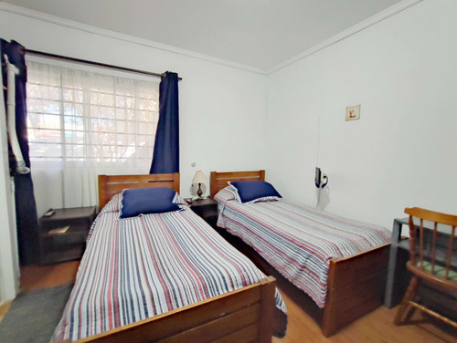 Venta De Propiedad Comercial En Centro De Quilpué, 5h+5b+4e