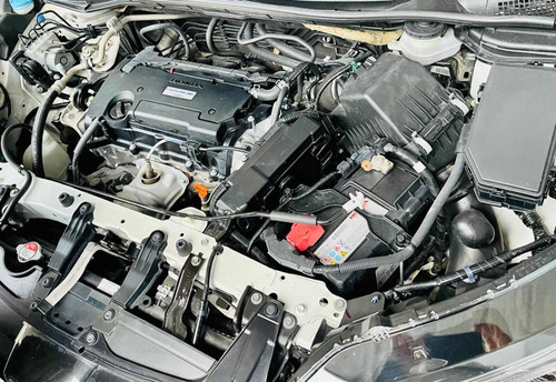 Imagen 9 de 12 de Honda Cr-v 2017 2.4 Lx 2wd 175cv Cvt