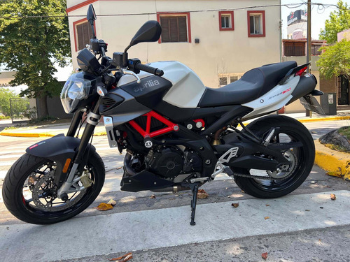 Imagen 9 de 23 de Aprilia Shiver 900 Naked