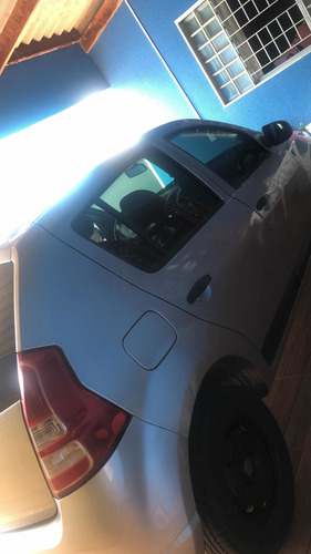 Imagem 2 de 7 de Renault Sandero 2012 1.0 16v Expression Hi-flex 5p