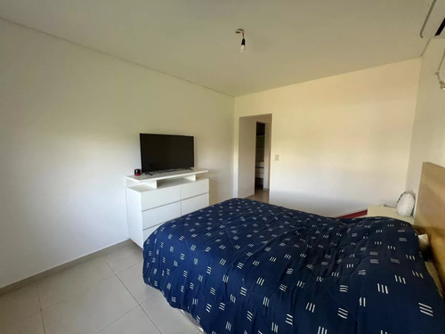 Casa 4 Amb Con Pileta Barrio Santa Elena Pilar Del Este