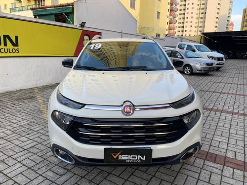 Imagem 3 de 11 de Fiat Toro 2.4 16v Multiair Flex Freedom At9