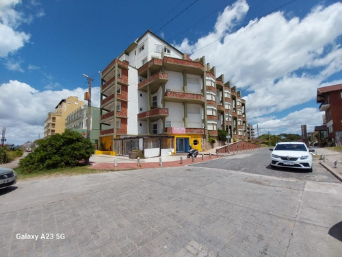 Venta Edificio 50 Dormitorios Zona Centro Con Cochera