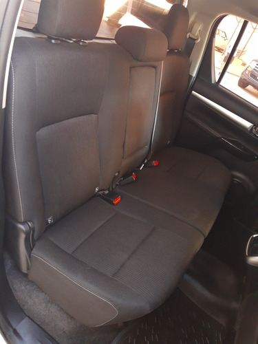 Toyota Hilux 2.8 Cd Srv 177cv 4x4 At 2017