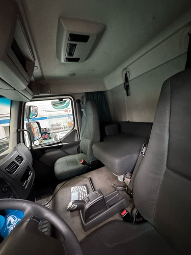 Volvo Vm 330 4x2 Unico Dono Impecavel