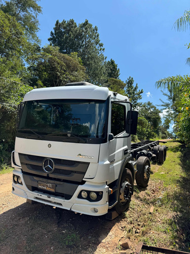 Mercedes Bens Atego 2430