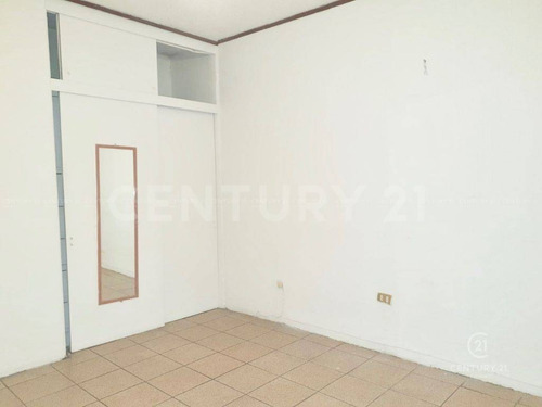 Imagen 5 de 10 de Casa En Renta En Parques De San Felipe
