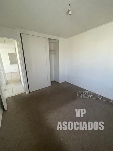 Venta Depto 3d-1b Y Box En Tercer Piso, Puente Alto.