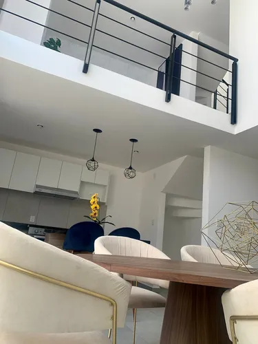 Estrena Casa Entre El Refugio Y Zibata, 3 Recámaras, 3.5 Baños, 2 Autos, Alberca