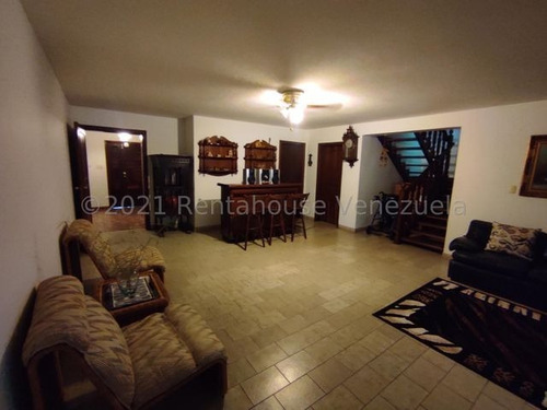 Imagen 4 de 6 de Karen Freites Rentahouse Mp 22f4267 La Viña