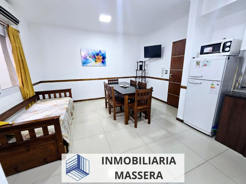 Venta: Departamento - 2 Dormitorios - Pileta Y Cochera - Centro - Villa Carlos Paz