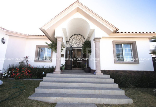 Casa En Venta En Fraccionamiento Las Haciendas Etapa Iii Chihuahua, Chih.
