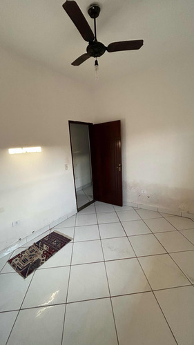 Casa 4 Quartos 2 Banheiros 250m2