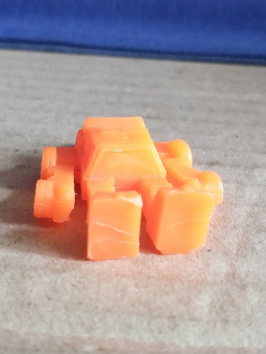 Figura Transformers Cliff Jumper Bootleg (Usado)