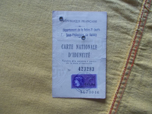 2260-carta Nacional Identidad Francia 1981 Estampilla  Usado