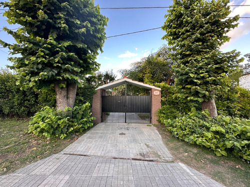 Casa En Venta Calle 10 E/ 422 Y 423