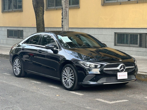 Mercedes-Benz Clase CLA 1.6 200 Cgi Sport At