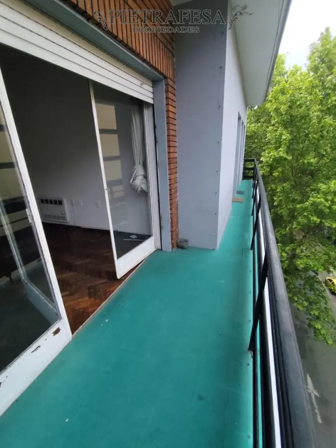 Apartamento En Alquiler, 3 Dormitorios, 2 Baños, Terraza. Centro. · Foto 4
