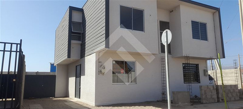 Casa En Arriendo De 3 Dorm. En La Serena