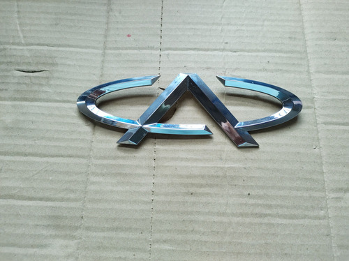 Emblema Chery Celer/cielo/qq (Usado)