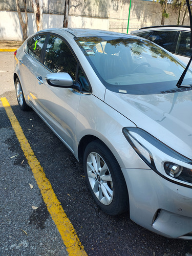 Kia Forte 2.0 Ex At