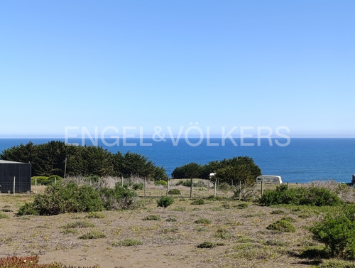 Vista Y Acceso Al Mar En Cahuil, Pichilemu.