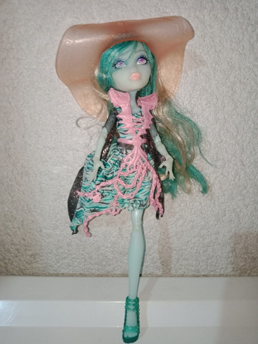 Muñeca Monster High Vandala Doubloons Haunted Spirits Usada 