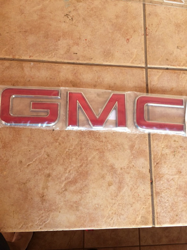 Imagem 1 de 2 de Emblema Gmc Refletivo 35 X 7 Cm D20 D-20 Chevy Montana