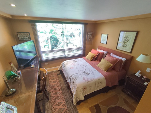 Imagen 8 de 19 de Venta De Pent House Duplex En Los Palos Grandes