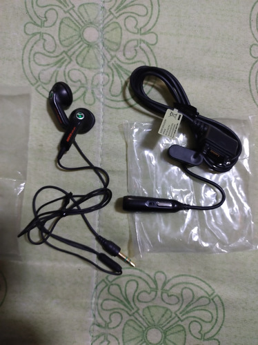 Auriculares Sony Ericsson Hpm-64 Negro Audífonos Sony Ericss