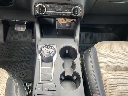 Ford Escape 2.5 Titanium Hibrido At 4x4 2022