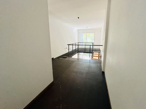 Departamento 2 Amb Con Entrepiso Balcon En Palermo