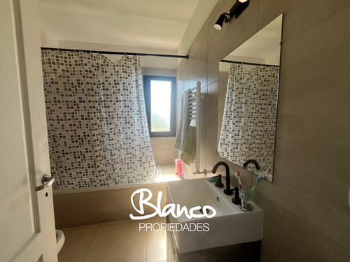 Casa En Venta En Pilar Del Este, San Ramón, Pilar, G.b.a. Zona Norte